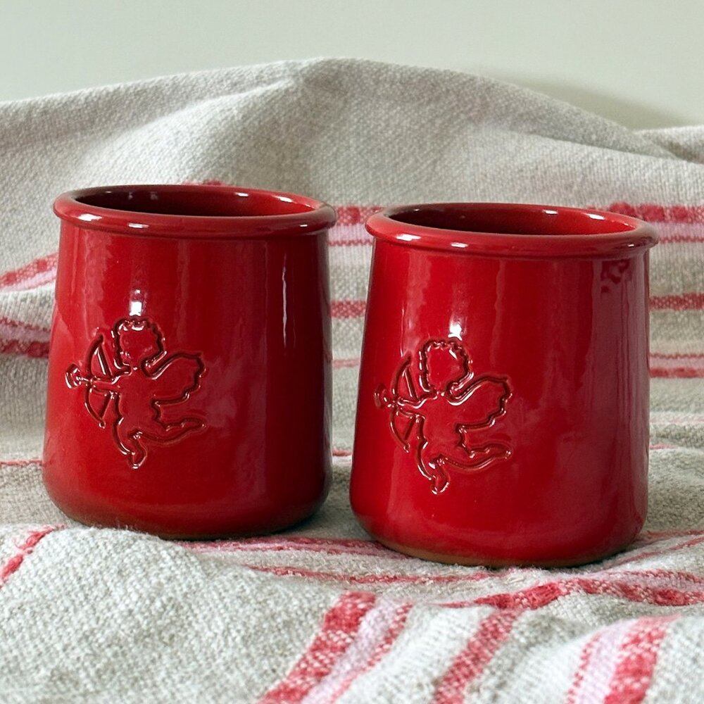(2) La Fermière Yogurt Pots ~ Valentine Red & Cupids ❤️ -- Cleaned Rims! {lot 1}